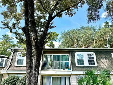 2020 Continental Avenue unit: 226, Tallahassee, FL 32304