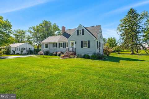 1008 W STATE STREET, COOPERSBURG, PA 18036