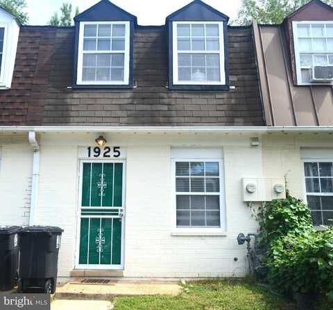 1925 DUTCH VILLAGE DRIVE, LANDOVER, MD 20785