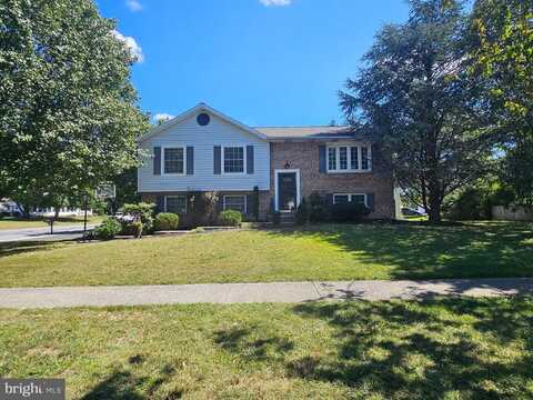 4301 NEW HAMPSHIRE DRIVE, HARRISBURG, PA 17112