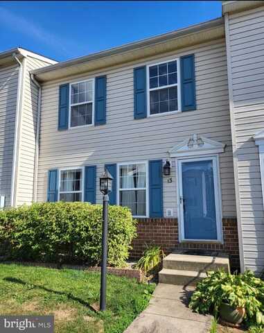 15 RED BARBERRY DRIVE, ETTERS, PA 17319