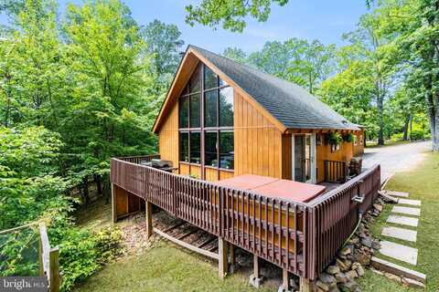 362 TRAPPER RIDGE LANE, HEDGESVILLE, WV 25427