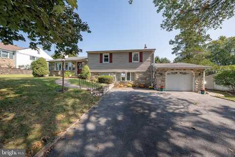 721 BUTTERCUP DRIVE, WARMINSTER, PA 18974