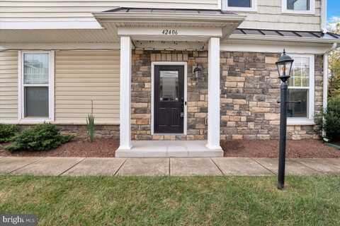 42406 BENFOLD SQUARE, BRAMBLETON, VA 20148