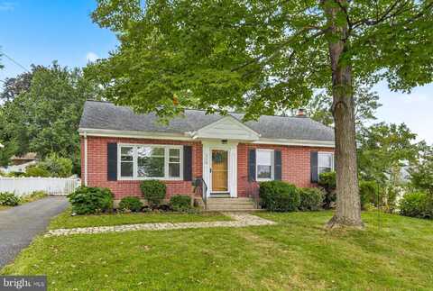 359 HAWTHORNE DRIVE, LANCASTER, PA 17603