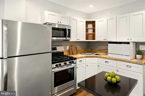 2621 SALMON STREET, PHILADELPHIA, PA 19125
