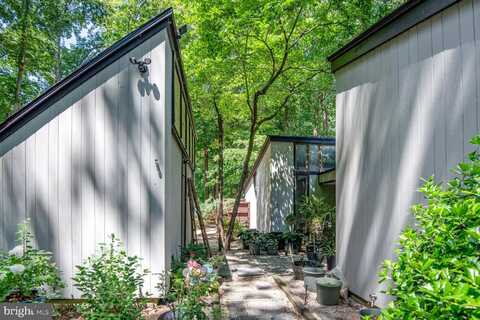 16300 CAMBRIDGE COURT, BOWIE, MD 20715