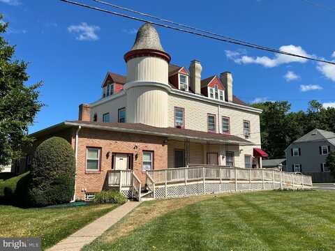200 E PENNSYLVANIA AVENUE, ORELAND, PA 19075