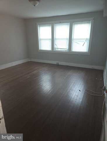 728 W MAPLE AVENUE, MERCHANTVILLE, NJ 08109