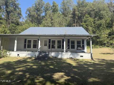 1557 Hanging Rock Parkway, Dungannon, VA 24245