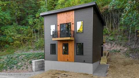 711 Vedder Mountain Road, Catskill, NY 12414