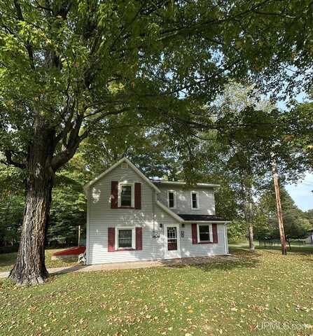 872 W Tapola, Gwinn, MI 49841