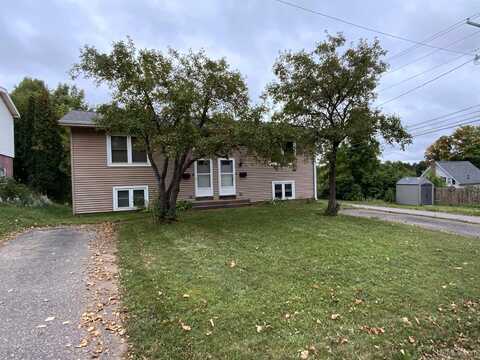 412 McKenzie, Negaunee, MI 49866