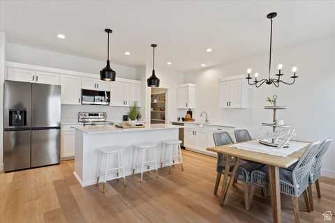 2060 W 1575 S, West Haven, UT 84401