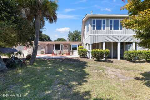 1984 Kings Landing Road, Hampstead, NC 28443