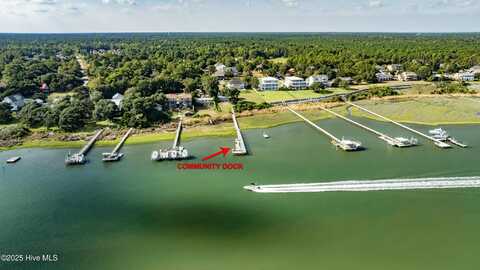 115 Dolphin Drive, Hampstead, NC 28443