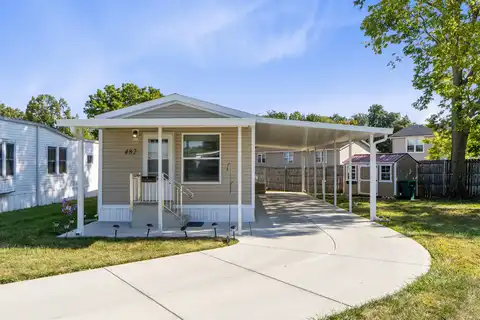 482 Oak Lawn Drive, Fairborn, OH 45324