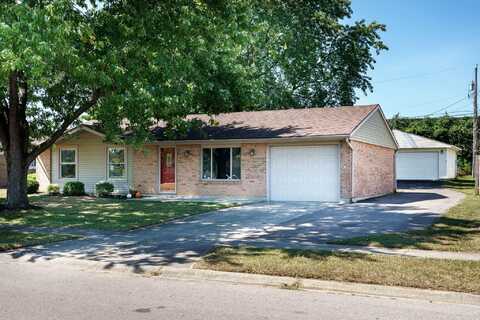 527 Bellaire Drive, Tipp City, OH 45371