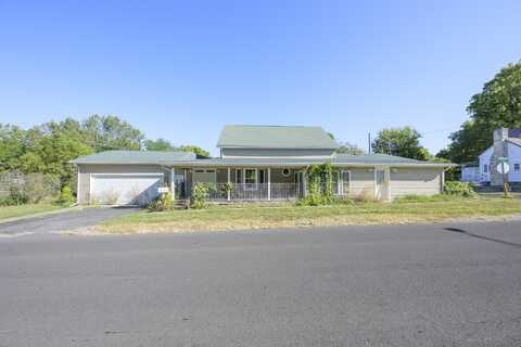 228 S Evansville Street, Bellefontaine, OH 43311