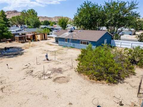 178Th, PALMDALE, CA 93591