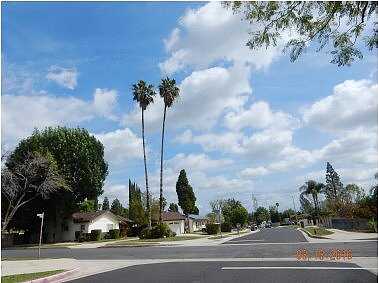 Ludlow, PORTER RANCH, CA 91326