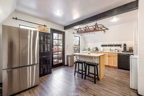 Highland, SUGARLOAF, CA 92386