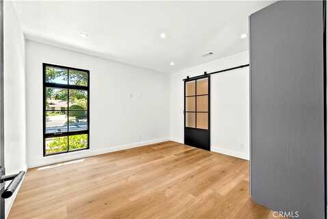Canzonet, WOODLAND HILLS, CA 91367
