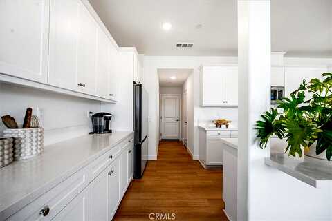 Owens, WINCHESTER, CA 92596