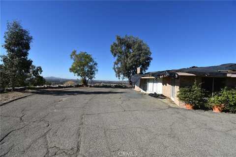 Hemlock, SAN BERNARDINO, CA 92404