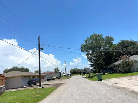 13Th, LAROSE, LA 70373