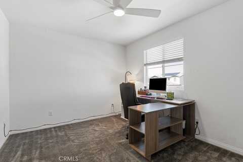 Hoss, HEMET, CA 92545