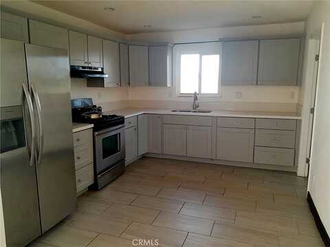 11Th, HESPERIA, CA 92345