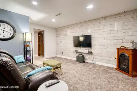 Tory, GILLETTE, WY 82718