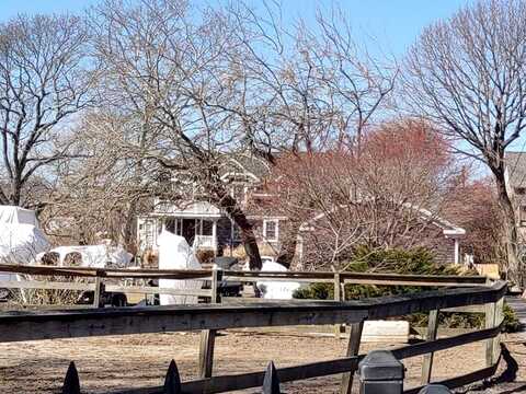 Private, CENTER MORICHES, NY 11934