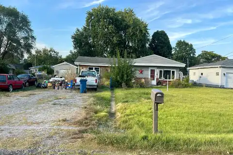 Main, SOUTH ROXANA, IL 62087