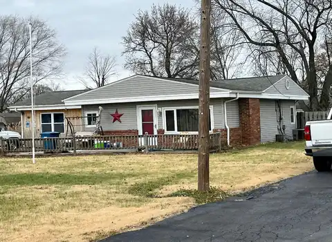 Main, SOUTH ROXANA, IL 62087