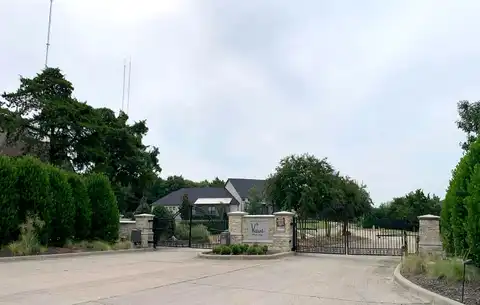 Royal Vista, CEDAR HILL, TX 75104