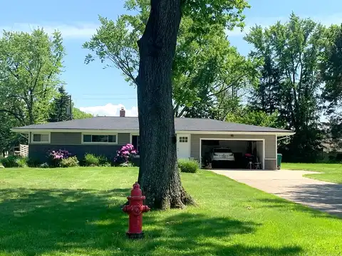 Starlight, SEVEN HILLS, OH 44131