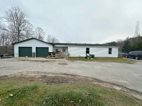 Walker, BENZONIA, MI 49616