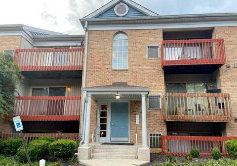 Banyan Wood Ct, Essex, MD 21221