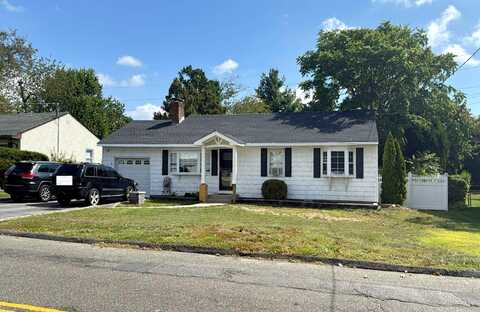 Verleye, EAST NORTHPORT, NY 11731