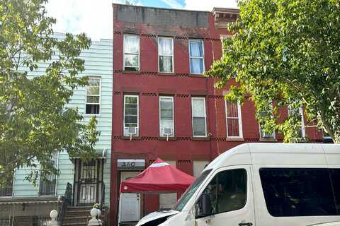 Hull, BROOKLYN, NY 11233