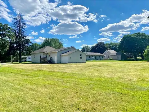 Lowell, LE ROY, MN 55951