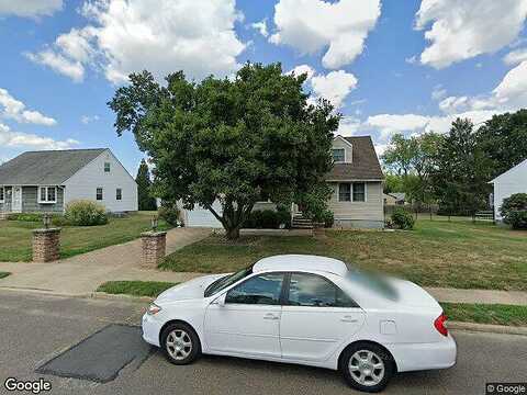 Doreen, TRENTON, NJ 08690