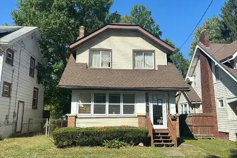 Madison, AKRON, OH 44320