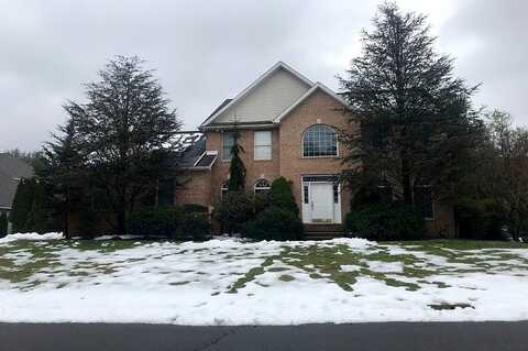 Alcott Close, MOOSIC, PA 18507
