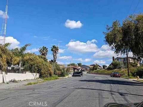 Roswell, SAN DIEGO, CA 92114