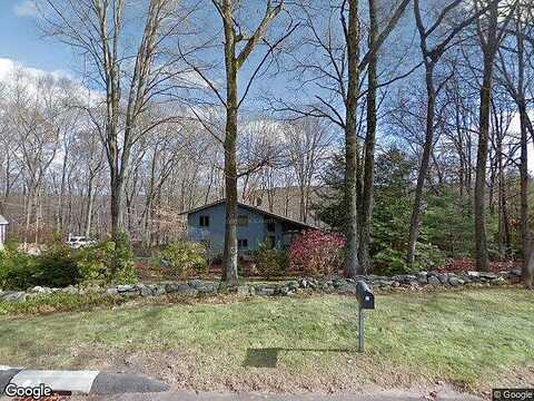 Nutmeg, SANDY HOOK, CT 06482