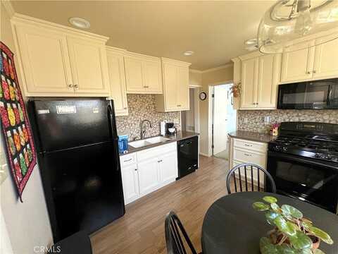 Mckinley, REDLANDS, CA 92373