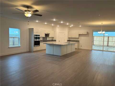Via Santa Barbara Avenue, Madera, CA 93637
